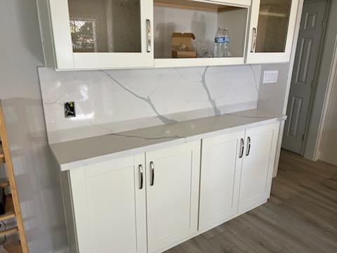 Built-In Buffet — White Shaker & Quartz Backsplash