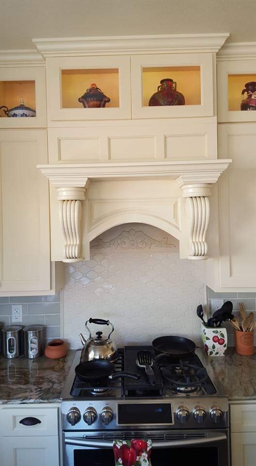Range Station — Wood Mantel Hood & Arched Tile Medallion